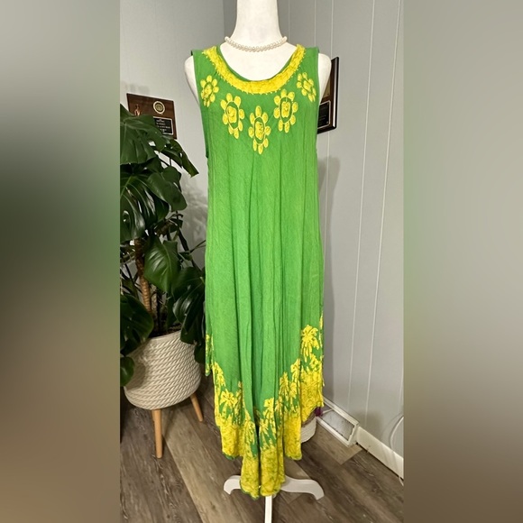 🛍️Sakkas one size sleeveless dress green and yellow embroidered. - Picture 4 of 9
